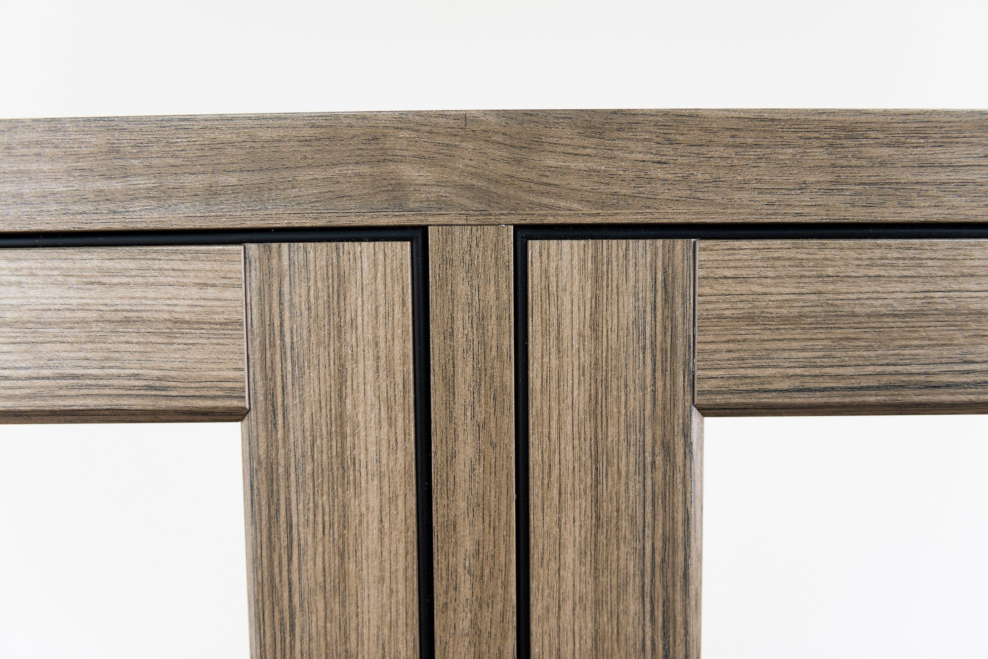 White flush sash window - close-up detail